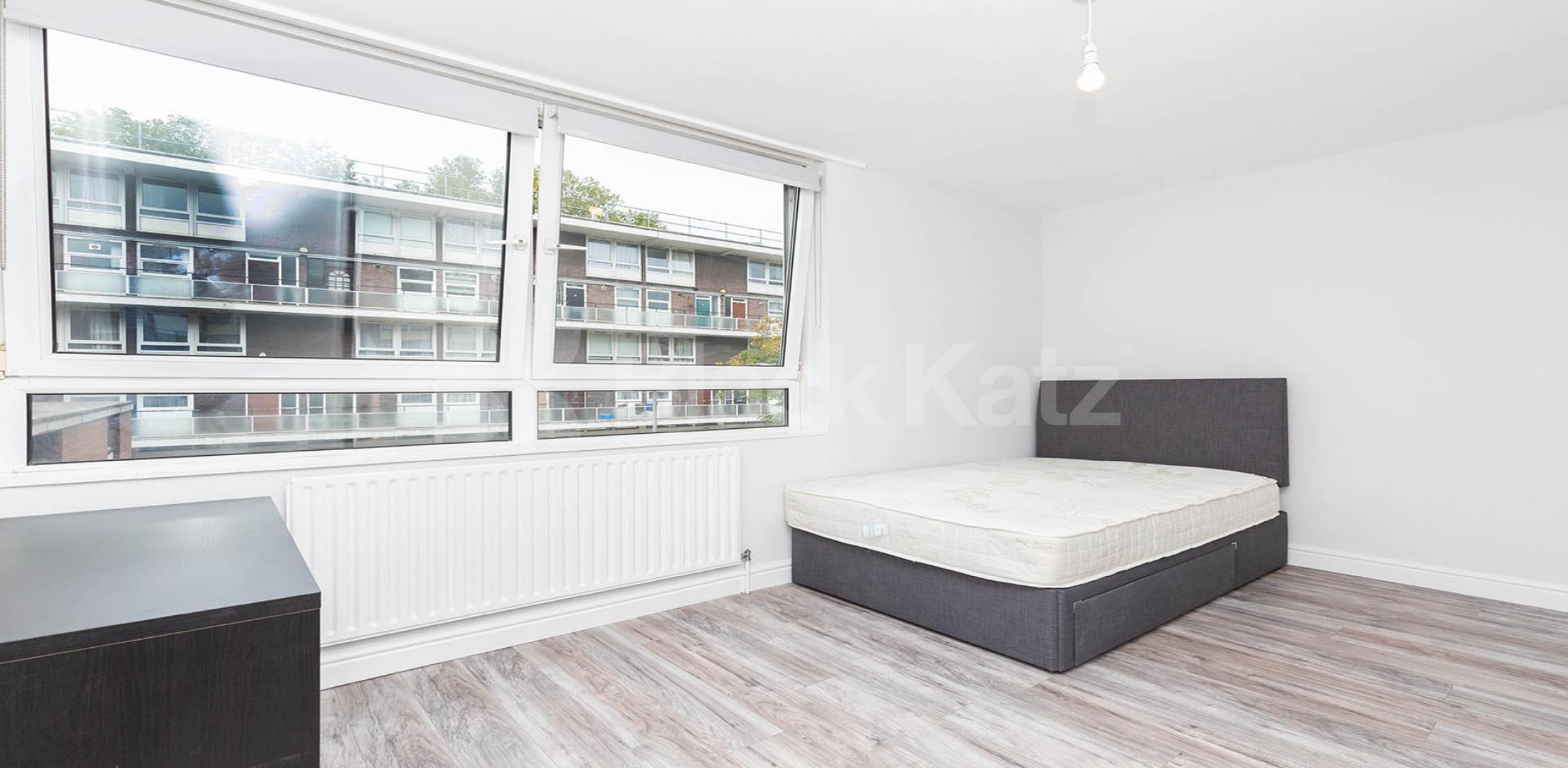 Newly refurbished 3 bed with luxury kitchen and 3 bathrooms Clarence Gardens, Camden / Euston